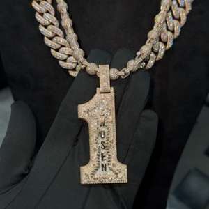 Collier de luxe Hip Hop diamant pavé Bling à la mode Ice Out Zircon grand coeur pendentif pour hommes et femmes pour les fêtes - Product Image 6