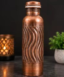 Best Quality Copper Classic Water Bottle Ayurvedic Certified Portable Metal <b>Drinkware</b> for Outdoor Travel At Wholesale Price - Product Image 4
