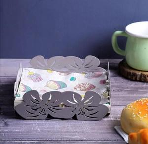 Boîte à mouchoirs en métal mignonne avec motif floral pour la décoration de la maison - Product Image 1