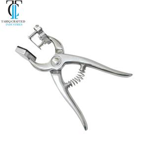 Pince à tatouer manuelle pour bétail, outil de tatouage vétérinaire TARIQ CRAFTED INDUSTRIES - Product Image 2