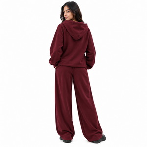 Conjunto de Sudadera con Capucha Oversize para Mujer con Logotipo Personalizado y Pantalón de Pierna Ancha, Sudadera con Capucha de Hombro Caído de Forro Polar Grueso con Letras Personalizadas - Product Image 2