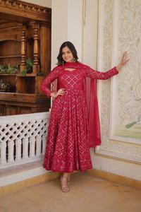 Dernière robe de soirée élégante en fausse fourrure brodée avec des sequins, style ethnique, salwar kameez pour femmes, indien, pakistanais, Fatema - Product Image 3