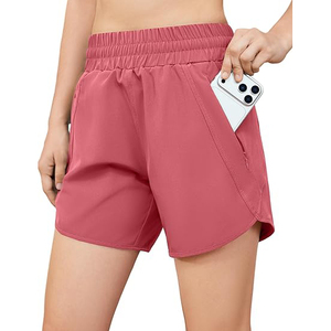 Shorts de sport pour femmes en polyester rouge rose avec cordon de serrage, poches latérales pour téléphone, respirants, pour la course à pied et le fitness - Product Image 1