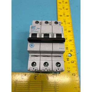 2 Interruptores de Circuito GENERAL ELECTRIC V-LINE D20 AMPS - Equipo y Piezas de Semiconductores de Confianza de Marca Global - Product Image 3