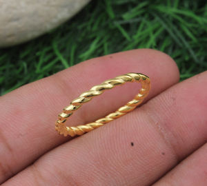 Anillo Minimalista de Plata de Ley 925 Chapado en Oro, Banda Delgada Clásica para Boda, Anillo Apilable para Mujer, Antideslustre, Venta al por Mayor - Product Image 2