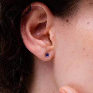 Pendientes de Tanzanita Azul Natural en Oro Sólido de 14kt, Piedra de Nacimiento de Diciembre, Solitario, Joyería para Mujer, Regalo para Novia - Product Image 2