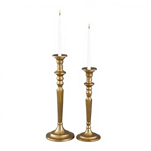 ชุดเชิงเทียนทองเหลือง 2 ชิ้น ที่วางเทียนทรงเสาตกแต่งบ้าน ดีไซน์โลหะทนทาน - Product Image 1