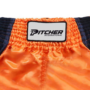 Shorts de Muay Thai pour hommes, coupe facile et confortable, pour entraînement et combats, idéal pour la salle de sport et les arts martiaux. - Product Image 3