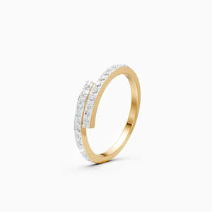 Bague Scintillante Quotidienne en Diamant de Laboratoire, Modèle Barre Fendue, avec Diamant Rond de 0,23 Carat |   En or jaune, blanc et rose 9 carats - Product Image 2