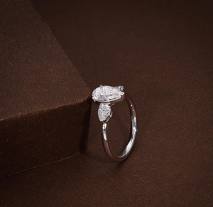 Bague de Fiançailles et de Mariage en Argent 925 Pur de Haute Qualité, Certifiée IGI, avec Diamants de Laboratoire Taille Coussin, Style Vintage, pour Femme - Vente en Gros - Product Image 2