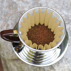 Filtre à café jetable en forme de V de qualité supérieure, fabriqué à partir de 100 % de pâte de bois, conçu pour une infusion lisse et uniforme. - Product Image 2
