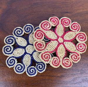 แผ่นรองหม้อหวาย ทอมือลายดอกไม้ ทนความร้อน ใช้สำหรับวางหม้อชา หรือบนโต๊ะ - Product Image 3