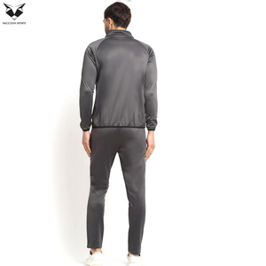 Trajes Deportivos Clásicos de Poliéster en un Solo Color, de Buena Calidad, Hechos a Mano, Corte Ajustado, Ropa Exterior para Hombre - Product Image 4
