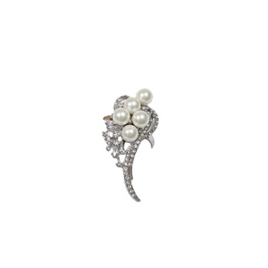 Anillo para Servilletas Clásico Plateado con Pedrería y Perlas de Imitación, Porta Servilletas para Banquetes de Boda y Decoración de Mesa de Hotel - Product Image 1