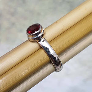 Anillo Fino de Plata de Ley 925 Hecho a Mano con Moissanita Roja de Alta Calidad, Diseño Clásico Original, Joyería para Hombre y Mujer, Venta al por Mayor - Product Image 5