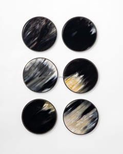 Juego de Posavasos de Cuerno Real Hechos a Mano de Alta Gama, Calidad Élite para Hoteles, Restaurantes, Bares, Cafeterías, Hogares, Decoración de Mesa, Protección - Product Image 1