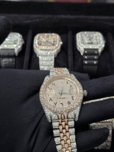 Reloj de Pulsera Automático para Hombre, Fabricación India, Acero Inoxidable, Chapado en Oro, Completamente Adornado con Diamantes Moissanite, Cristal de Zafiro, 10 Bar - Product Image 3