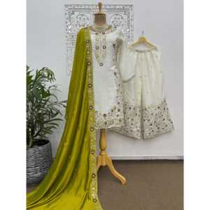 Ensemble haut, bas et dupatta de vêtements de fête indiens et pakistanais de créateur - Product Image 6