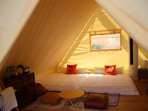 Tienda de campaña glamping estilo triangular para Parque escénico con techo resistente al viento - Product Image 4