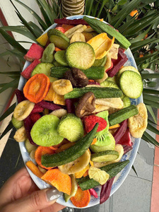 Fruits et légumes tropicaux mixtes lyophilisés avec fraise, banane, kiwi et okra, multicolores, en vrac, export, aliments conservés - Product Image 4