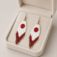 Boucles d'oreilles pendantes bohèmes faites à la main avec longs pompons et perles de rocaille pour femme, motif géométrique rouge et blanc, style chandelier, pour soirée