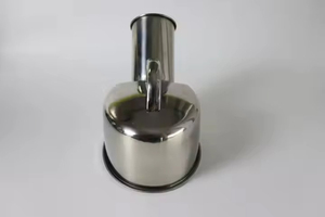 Urinario Masculino Premium de Acero Inoxidable, Reutilizable y Autoclavable, de Grado Médico, Botella para Recolección de Orina con Asa para Hospital - Product Image 6