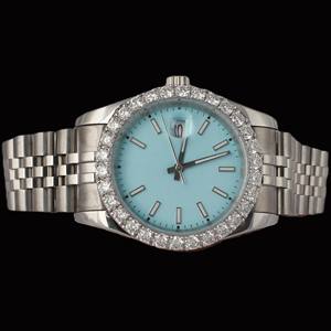 Nuevo Reloj de Lujo con Bisel Completamente Adornado con Diamantes, Personalizado con Esfera Azul Claro, Estilo Hip Hop, con Diamantes Moissanite - Product Image 1
