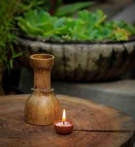 Support de bougie chauffe-plat en bois européen fait main, forme sablier, décoration de Noël pour la maison, porte-bougie en bois massif personnalisé - Product Image 4