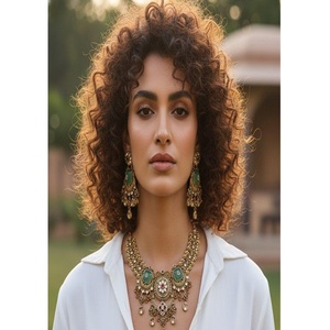 Ensemble collier et boucles d'oreilles Rajwadi en laiton plaqué or de qualité supérieure, orné de pierres Kundan, Polki et Moissanite, cadeau de mariage pour femme - Product Image 1