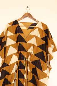 Vestido Kaftan de Algodón con Estampado Geométrico Color Mostaza para Mujer, Estilo Boho, para la Playa - Product Image 3