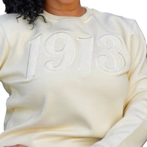 Sweat-shirt à col rond en chenille avec logo 1913, 100% coton, polaire premium écologique, vêtement de sororité, haut d'hiver DST grec - Product Image 5
