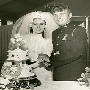 Servicio de Restauración de Fotos para Imágenes Antiguas con Eliminación de Rayones, Corrección de Color y Retoque Profesional a Bajo Precio - Product Image 2