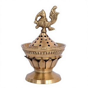 Brûleur d'encens en laiton avec motif d'oiseau sur le dessus |   Brûleur de Dhoop Loban Artisanal Écologique Traditionnel Religieux d'Été |   Décoration d'intérieur - Product Image 1