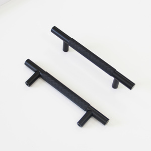 Tiradores de Aleación de Zinc Moleteados Negro Mate a Precio de Fábrica para Gabinetes de Cocina, Muebles de Baño y Mesitas de Noche - Product Image 3