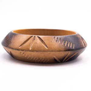 Bracelet en bois naturel fait à la main, bijoux écologiques, accessoire de mode pour femmes et filles - Product Image 5