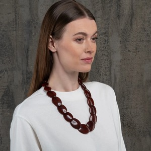 Collier en résine perlée, artisanat fait main, design léger et durable, unisexe, pour la mode quotidienne et les occasions de cadeaux - Product Image 2