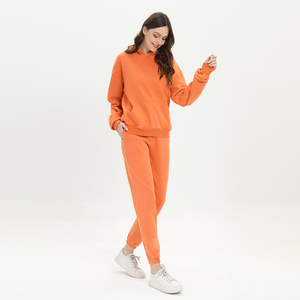 Conjunto Deportivo con Capucha para Mujer, Color Naranja Sólido, Manga Larga, Pantalones Casuales con Bolsillos Laterales, Transpirable, de Algodón, para Otoño - Product Image 3