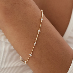 Pulsera de Cadena de Eslabones en Barra VVS de Oro Delicado de Alta Demanda con Diamantes Cultivados en Laboratorio en Oro Sólido de 14K, Pulseras de Trébol en Racimo de 1.5 mm - Product Image 2
