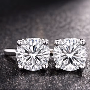 Boucles d'oreilles clous en diamant rond, argent sterling 925 plaqué rhodium, quatre griffes, minimalistes, tendance, bijoux pour femme pour les occasions festives - Product Image 1