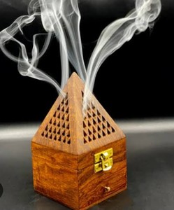 Brûleur d'encens en bois de santal, diffuseur d'aromathérapie Oud, support de parfum sculpté écologique fait main pour la maison et l'hôtel - Product Image 1