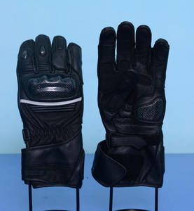 Guantes de Motocicleta de Invierno de Cuero Negro Personalizados con Agarre para las Manos y Protección para los Nudillos y los Dedos para Ciclismo al Aire Libre - Product Image 1