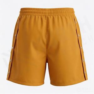 Pantalones Cortos Deportivos de Poliéster y Spandex con Logotipo Personalizado de Alta Calidad, Cortavientos de Nailon con Botones Laterales, Ropa Deportiva Transpirable Premium - Product Image 2