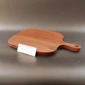 Planche à découper en bois avec poignée, bois naturel de qualité alimentaire, outil de cuisine pour hacher et servir, fabriqué au Vietnam - Product Image 3