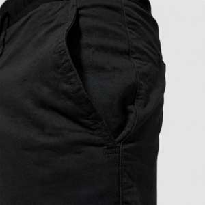 Shorts Bermuda Noirs pour Hommes, Taille Mi-Haute, Cordon de Serrage, Couleur Unie, en Polyester Tissé, avec Poches, Style Respirant - Product Image 4