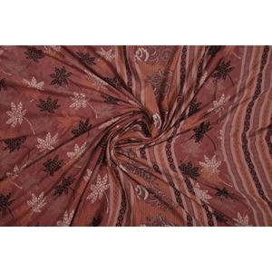 Tissu imprimé en soie poly indienne vintage pour la confection de robes, matériel de couture, textile artisanal - Product Image 1