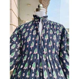 Robe maxi d'été pour femme, en coton, imprimé bloc, ample, à volants, style bohème, col haut, décontractée - Product Image 2