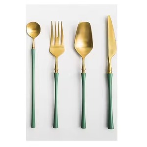 Ensemble de couverts en laiton doré de luxe, collection d'ustensiles élégants, vaisselle haut de gamme pour hôtel - Product Image 6