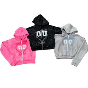 Sudaderas con capucha de diamantes de imitación para hombre rasgadas de algodón pesado con apliques bordados de felpa francesa y logotipo con serigrafía personalizada - Product Image 4