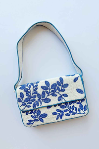 Bolso de Hombro Hecho a Mano Personalizable con Cuentas de Crema y Patrón de Bordado, Estilo Boho Chic para Mujer - Product Image 5