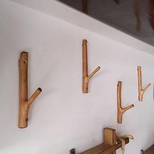 Crochet mural en bois style branche d'arbre pour balcon, idéal pour suspendre les vêtements mouillés, les sacs et les essentiels – Organisateur de rangement pour la maison, fabriqué en Inde - Product Image 6